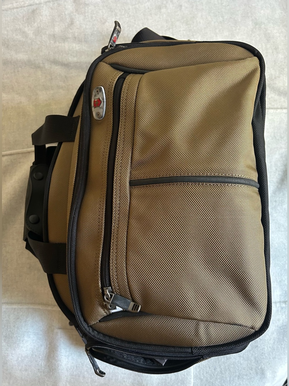 VICTORINOX Men Travel Duffel Bag, Durable Carry Case, Tan and Black